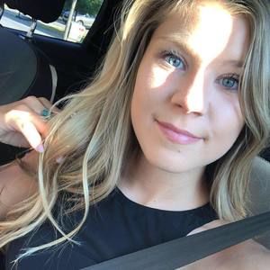 Meet your Posher, Elise